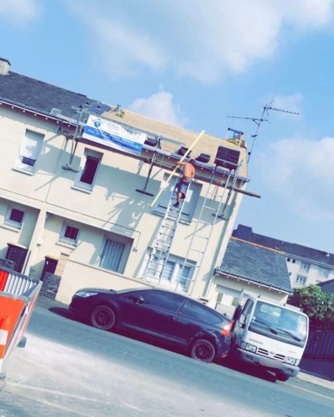 Rénovation d'une toiture à Trélazé, Couverture en ardoise